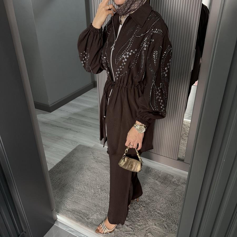 Taş detaylı takım /kahverengi